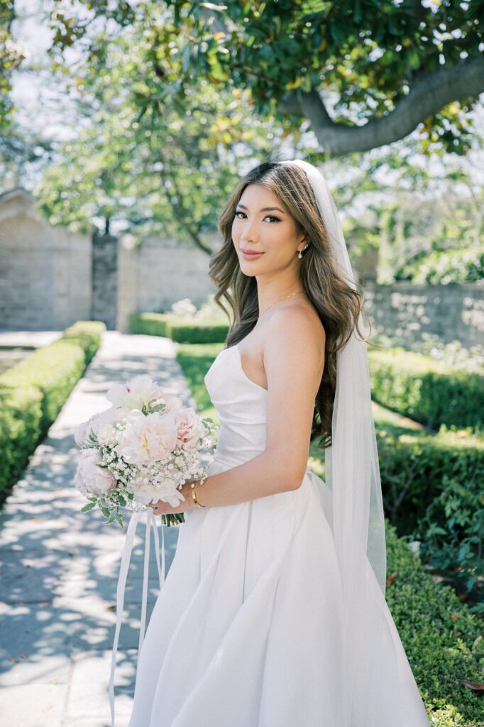 greystone mansion wedding bride and groom photographed by Xenia Park