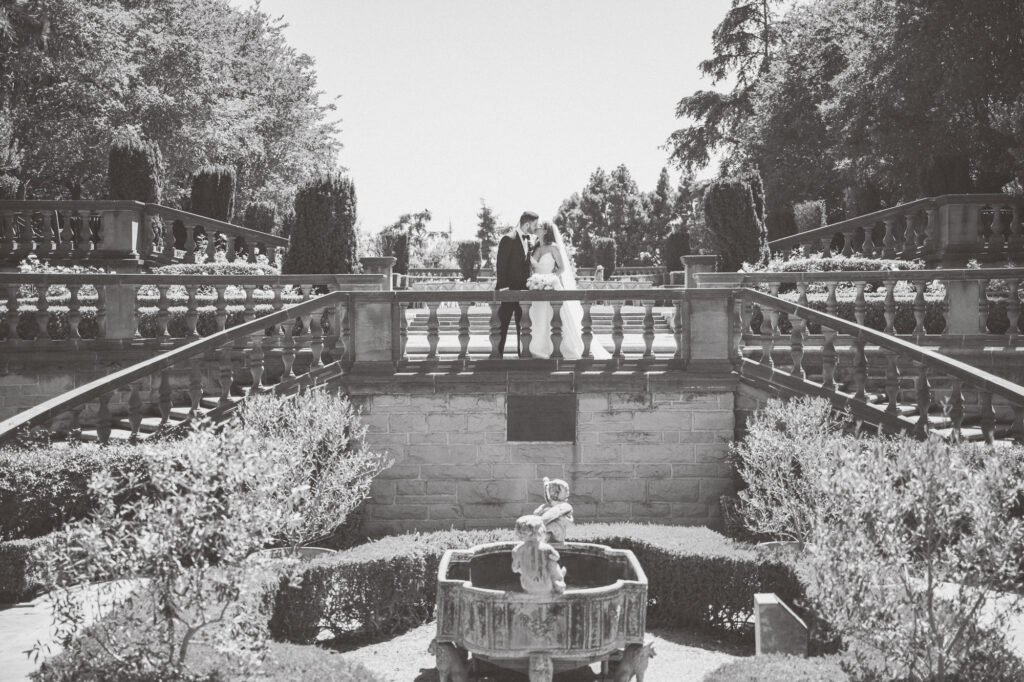 greystone mansion wedding bride and groom photographed by Xenia Park