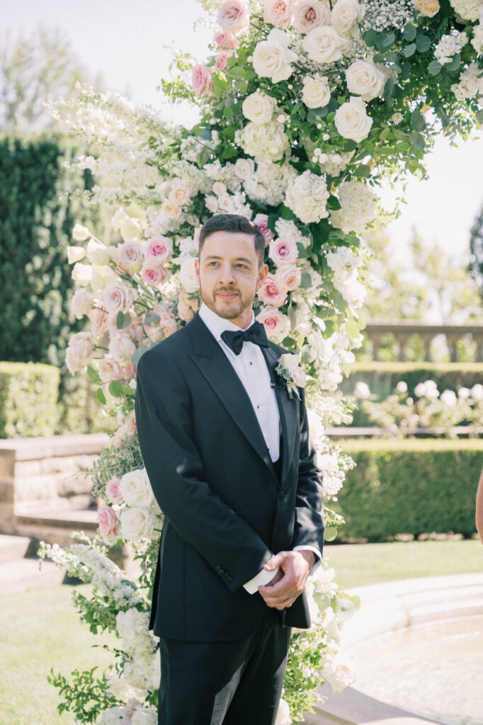 greystone mansion wedding bride and groom photographed by Xenia Park