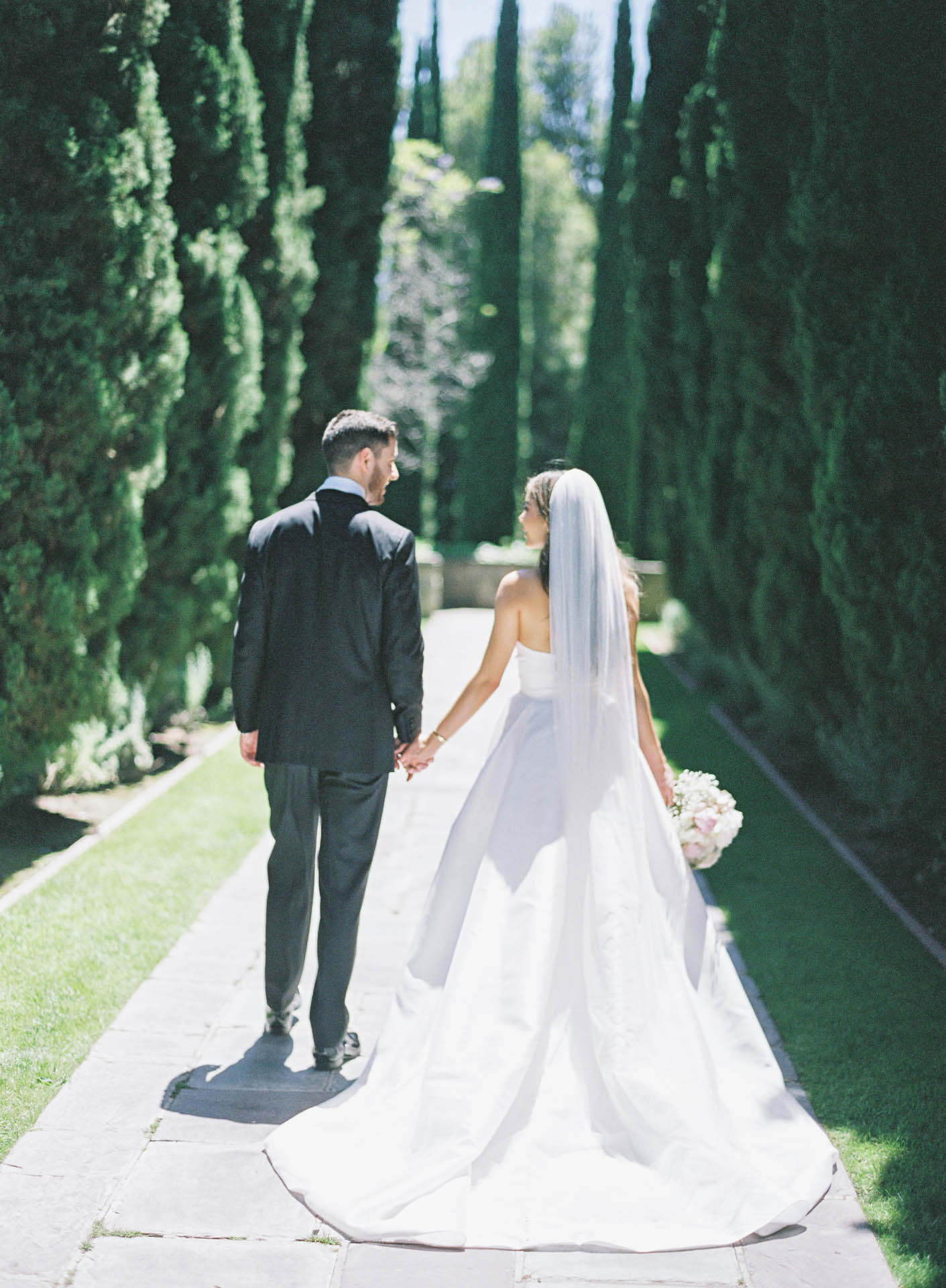 bride and groom at Greystone Mansion